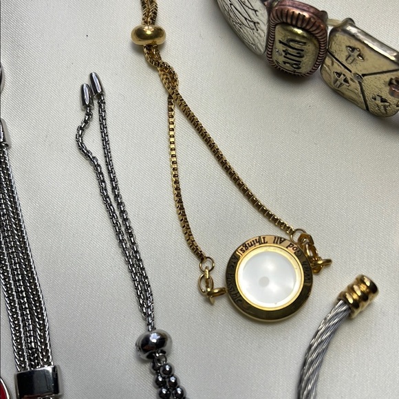 Elegant Women's bracelets bundle - Picture 4 of 14
